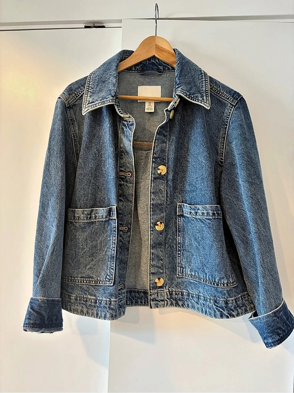 Women's Denim Jacket in Blue Like New